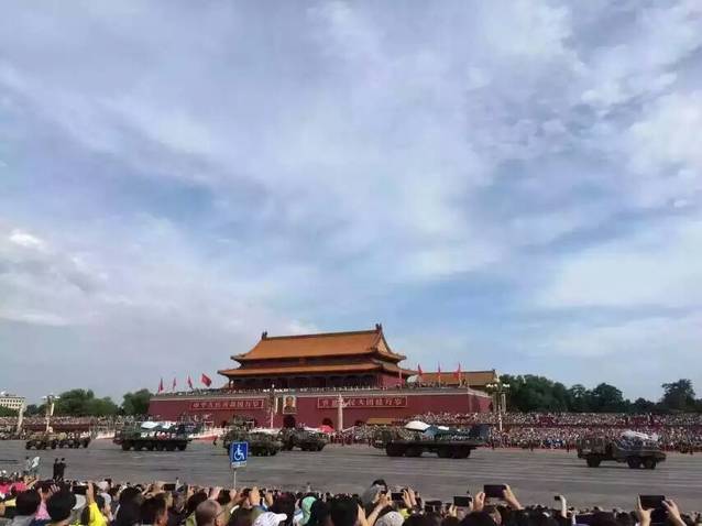 [今天的北京被飞机刷屏]今天北京怎么这么多飞机