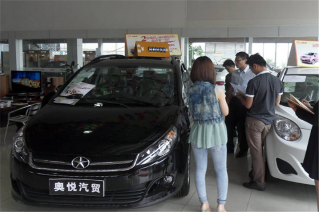 [4s店明明有车为什么还要等]4s店有现车为什么说要等半个月