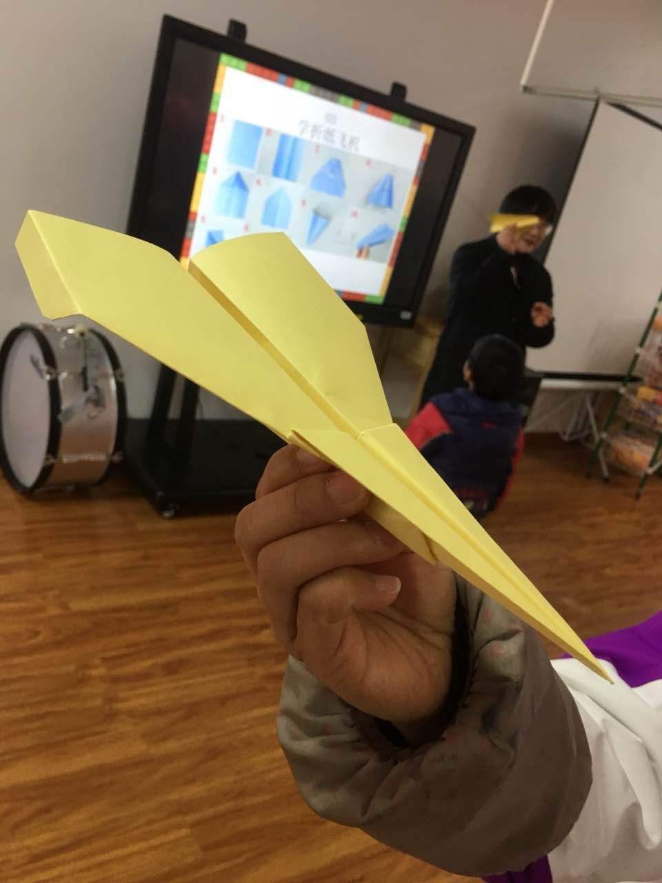 [纸飞机在哪里看]纸飞机在哪看