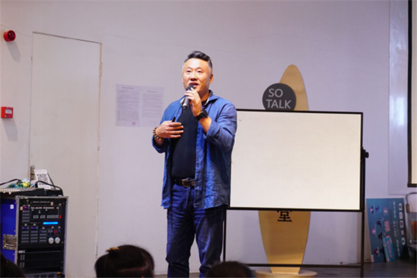 包含alcx币创始人是谁的词条