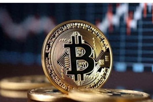 比特币价格飙升至4.4万美元_比特币价格飙升至44万美元是真的吗