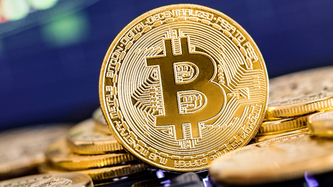 比特币是什么材质造的_比特币是什么材质,为什么要挖矿